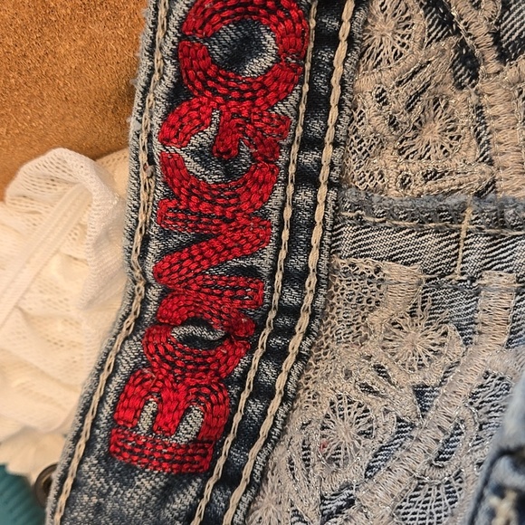 Bongo Low Rise 90s Embroidered Bootcut Denim Jeans - Picture 8 of 8